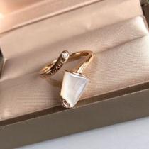 リング/指輪 ブルガリ BVLGARI 2026春夏 2色可選 BVLGARIコピー 一番人気の新作はこれ.229.