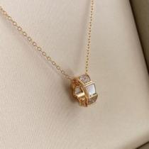2026春夏 ペンダントトップ 2色可選 ブルガリスーパーコピー 秋のお出かけに最適 ブルガリ BVLGARI.229.