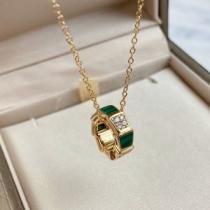 2026春夏 ペンダントトップ 2色可選 ブルガリスーパーコピー 秋のお出かけに最適 ブルガリ BVLGARI.229.