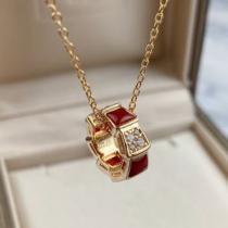2026春夏 ペンダントトップ 2色可選 ブルガリスーパーコピー 秋のお出かけに最適 ブルガリ BVLGARI.229.