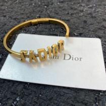 流通限定モデル ディオール DIOR ブレスレット バングル 2026春夏 ディオールブランドコピー .222.