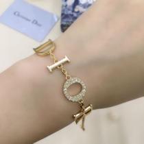 可愛く上品な雰囲気 ディオール DIOR 2026春夏 ブレスレット DIORスーパーコピー 激安 高級感演出.222.
