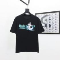 2026春夏 バレンシアガ 2色可選 BALENCIAGA ファッション 人気 半袖Tシャツ バレンシアガコピー デザイン性の高い