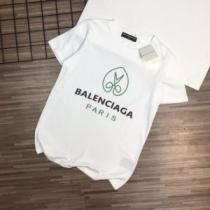 目玉商品 2026春夏 バレンシアガ BALENCIAGA 半袖Tシャツ BALENCIAGAコピー ブランド 肌に密着