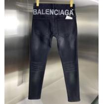 デザイン性の高い バレンシアガ BALENCIAGA ジーンズ 2026春夏 BALENCIAGAスーパーコピー 流行り