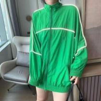 完成度の高い逸品 バレンシアガコピー 2026春夏 バレンシアガ BALENCIAGA 2026 OneSizeTracksuit 2色可選 ブランド 著名人の着用