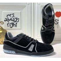 2色可選 クッション性 2026春夏 ルイ ヴィトン LOUIS VUITTON ランニングシューズ 主役になる存在感 ルイ ヴィトンスーパーコピー