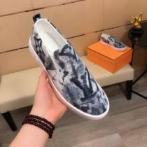 フラットシューズ ルイ ヴィトン LOUIS VUITTON 2026春夏 ファッション 人気 ルイ ヴィトンコピーブランド 個性的なデザイン