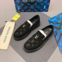 お買い得品 ローヒール 厚底 2026春夏 3色可選 ルイ ヴィトン LOUIS VUITTON 優しい履き心地 ルイ ヴィトンブランド コピー