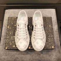 軽い履き心地 フラットシューズ ルイ ヴィトン LOUIS VUITTON オリジナル 2026春夏 2色可選 ルイ ヴィトンコピー