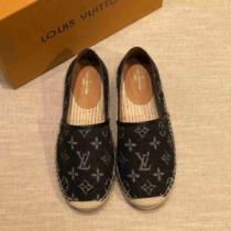 女性にも男性にも適応 2026春夏 ルイ ヴィトン LOUIS VUITTON 大好評 モカシンシューズ LOUIS VUITTONコピーブランド 3色可選