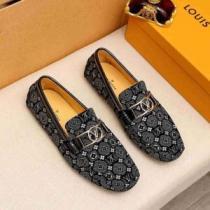 履き心地のいい ルイ ヴィトン LOUIS VUITTON スリップオン2026春夏 ルイ ヴィトンスーパーコピー 激安 存在感のある