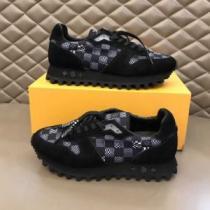 人気新品★超特価★ 2026春夏 2色可選 ルイ ヴィトン LOUIS VUITTON ランニングシューズ すべり防止 ルイ ヴィトンコピー