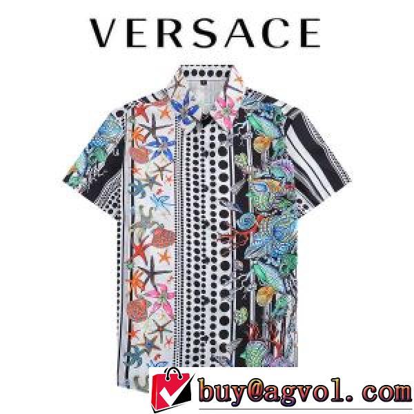 ファッション 人気 2026春夏 ヴェルサーチVERSACE 半袖シャツVERSACEコピーブランド 花柄使いカノコポロシャツ 通気性に優れた