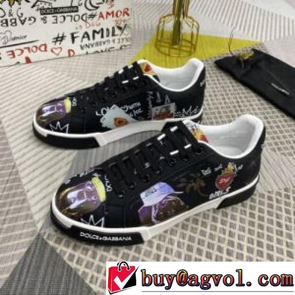 落ち着いた感覚 ドルチェ&ガッバーナコピーブランド 2026春夏 ドルチェ＆ガッバーナ Dolce&Gabbana カラーソール 着用