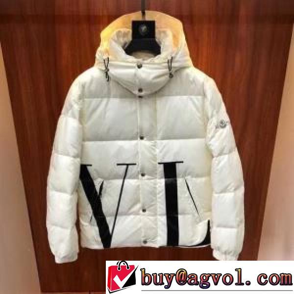 個性的なデザ ダウンジャケット モンクレールブランドコピー 2026秋冬 モンクレール MONCLER 寒い季節にピッタリの一枚 フードづき 