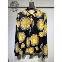 長く愛用できる 2026春夏 ヴェルサーチVERSACE 長袖シャツ ヴェルサーチ偽物ブランド 細工が細かい，品質保証