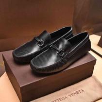2026春夏 2色可選 ボッテガ ブランドコピー ブランド 紐なし ボッテガ ブランド BOTTEGA VENETA カジュアルシュッズ 着脱の簡単なスリップオンタイプ 魅力ファッション　