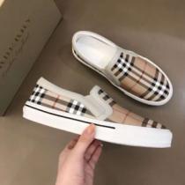 スリップオン 履き心地抜群 2026春夏 バーバリー BURBERRY 上品な輝きを放つ形 脱ぎ履きしやすい/着脱しやすい バーバリーブランド コピー