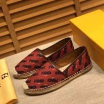 2色可選 ローファー 抗菌?防臭加工 2026春夏 フェンディ FENDI 個性的なデザ フェンディブランド コピー