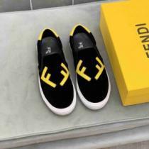 紐なし 着脱の簡単なスリップオンタイプ 2026春夏 フェンディ FENDI 選べる極上 フェンディコピーブランド