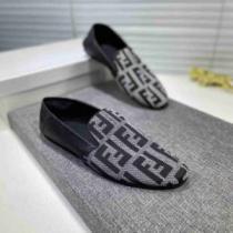 モカシンシューズ 柔軟 2026春夏 フェンディ FENDI スタイリッシュな印象 FENDIブランド 偽物 通販