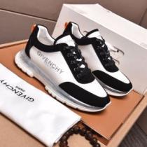 綺麗に決まるフォルム！ 2色可選 2026春夏 クッション性 ジバンシー GIVENCHY ランニングシューズ ゴルフシューズ ロードジョグ オリジナル ジバンシィブランドスーパーコピー