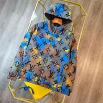 リバーシブル?ジャンパー 2026秋冬 ルイ ヴィトン LOUIS VUITTON リバーシブル仕様 希少価値大！ルイ ヴィトンブランド コピー