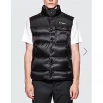 モンクレールコピー ブランド 2026秋冬 モンクレール MONCLER お洒落に細身効果 軽量ダウン 魅力ファッション