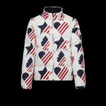 ダウンジャケット 2026秋冬 モンクレール MONCLER 上品な色合い モンクレールコピーブランド 上品上質 快適な着心地をキープ 