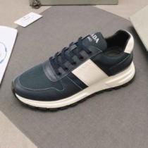 優しい履き心地 流行を超えた定番シューズ 2026秋冬 プラダ PRADA プラダスーパーコピー 激安 耐久性のある