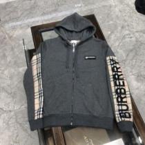 2026秋冬 バーバリーBURBERRY 抜群な楽チン感ある大定番 ちょうどいい丈感 風合いの出る バーバリーブランド コピー フード付きコート