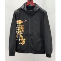チノパン 狙える優秀アイテム エレガントコート バーバリースーパーコピー 激安 2026秋冬 バーバリーBURBERRY 艶やかなコート