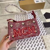 魅力ファッション エムシーエムショルダーバッグコピー 先行販売 エムシーエム コピー MCM 2026秋冬 ヴィンテージ モノグラム ジャカード 3色可選  内側にオープンポケット エムシーエム ショルダーバッグ コピー.54.