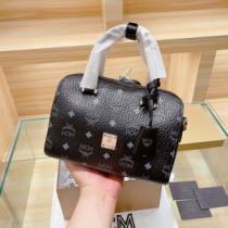 人気新品★超特価★ エムシーエム コピー MCM ボストンバッグ 長年旅行用バッグ ショルダーバッグ 2色可選 エムシーエム ボストンバッグコピー 2026秋冬.54.