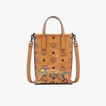 サイズ豊富 MCM x SAMBYPEN クロスボディバッグ エムシーエム コピー MCM 2026秋冬 斜め掛けバッグ 15-5-20cm エムシーエムコピー.54.