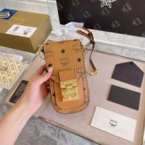 超目玉 エムシーエム コピー MCM 2026秋冬 斜め掛けバッグ 4色可選 エムシーエムブランド コピー 復古ファッション.54.
