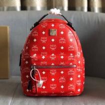 デザイン性の高い 2026秋冬 Stark Visetos バックパック レッド エムシーエム コピー MCM 鮮やかな赤が目立つ.54.