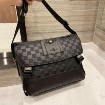 ルイ ヴィトンコピー ブランド おすすめ/オススメ 2026秋冬 ルイ ヴィトン LOUIS VUITTON 肩掛けバッグ / ワンショルダーバッグ ショルダー 調節可能.45.
