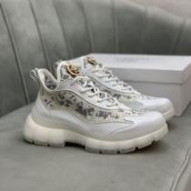 すべり防止 ヴェルサーチコピー ブランド 魅力ファッション 2026秋冬 スニーカー ヴェルサーチVERSACE 2色可選 厚底