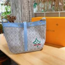 手持ち&ショルダー掛け 使い勝手のいいバッグ 2026秋冬 ルイ ヴィトン LOUIS VUITTON 海外セレブ愛用 ルイ ヴィトンコピー ブランド.49.