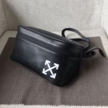 セレブ愛用の超人気商品 Off-White オフホワイト コピー 斜め掛けバッグ 男女兼用 セカンドバッグコピー VOG 高級本革 非凡な容量.490.