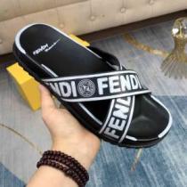 履き心地のいい 2026春夏 フェンディ FENDI スリッパ フェンディスーパーコピー 3色可選 軽量で疲れにくい セレブ愛用の超人気商品 飽きの来ない 