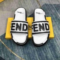もっとも高い人気を誇る 超軽量設計 2026春夏 フェンディ FENDI 4色可選 スリッパ フェンディコピー 歩きやすい　疲れない　痛くない コンフォート 