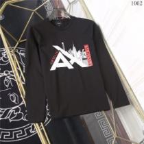長袖Tシャツ オリジナル 3色可選 2026秋冬 アルマーニ ARMANI  EMPORIO ARMANIスーパーコピー 高級感ある