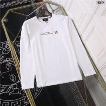 長袖Tシャツ 高級感ある 3色可選 2026秋冬 モンクレール MONCLER モンクレールコピー ブランド 3色可選 超目玉