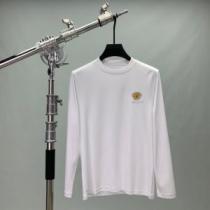 2026秋冬 ヴェルサーチVERSACE 風合いが出る ヴェルサーチブランドコピー 長袖Tシャツ 肌に密着 2色可選
