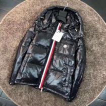 着心地 の良い 寒い季節にピッタリの一枚 優美なお出かけスタイル 2025秋冬 モンクレール MONCLER 2色可選 ダウンジャケット モンクレールブランド 偽物 通販 
