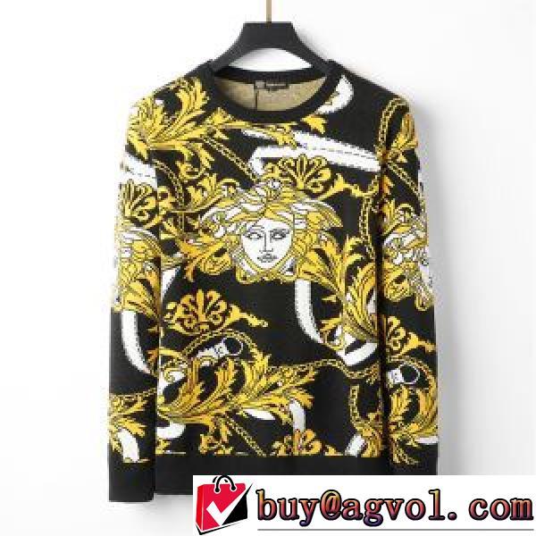 2色可選 海外セレブ愛用 セーター ヴェルサーチブランドコピー 2026秋冬 ヴェルサーチVERSACE エレガントな装い おしゃれな装い