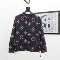 2026秋冬 ルイ ヴィトン LOUIS VUITTON ルイ ヴィトンブランドコピー 長く愛用できる コート秋着用